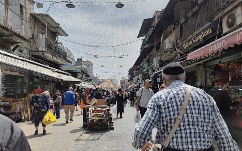 בלגן בשוק מחנה יהודה: בעל דוכן הותקף, המשטרה הוזעקה