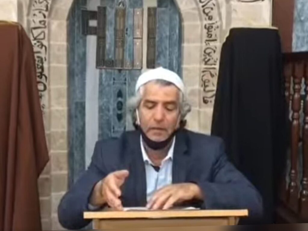 שייח' נעים עודה במסגד בירושלים - שוחרר בתאריך 29.4.25 ממאסר על הסתה לטרור