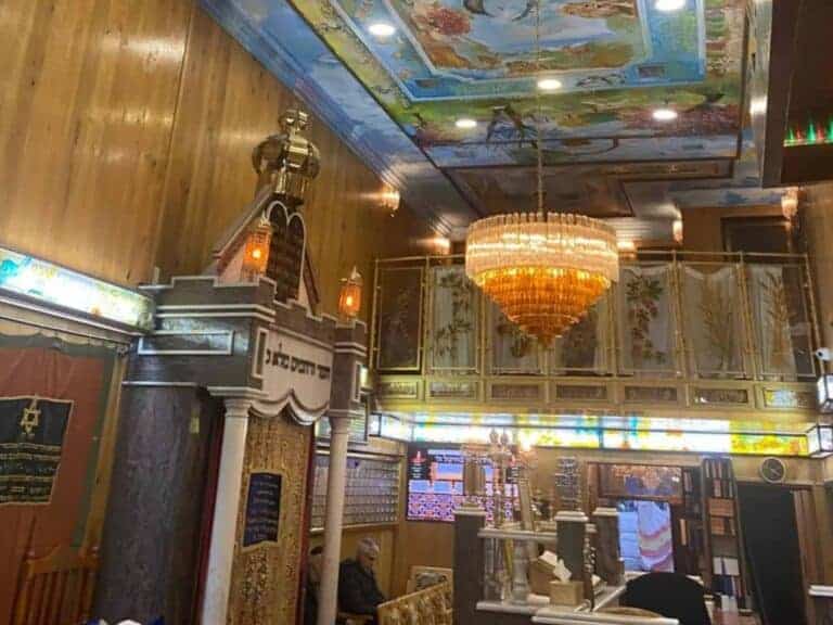 Jerusalem synagogue left empty on Shabbat due to Home Front Command restrictions following Israel's strike in Iran