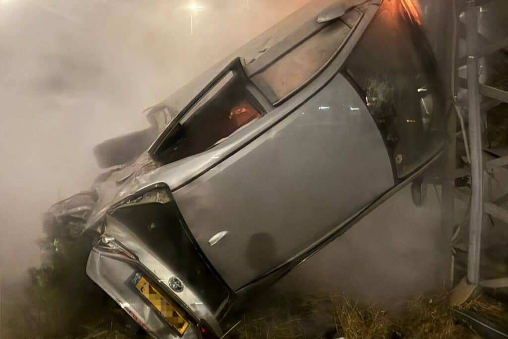 Police chase near Jerusalem ends with burning car and dramatic rescue
