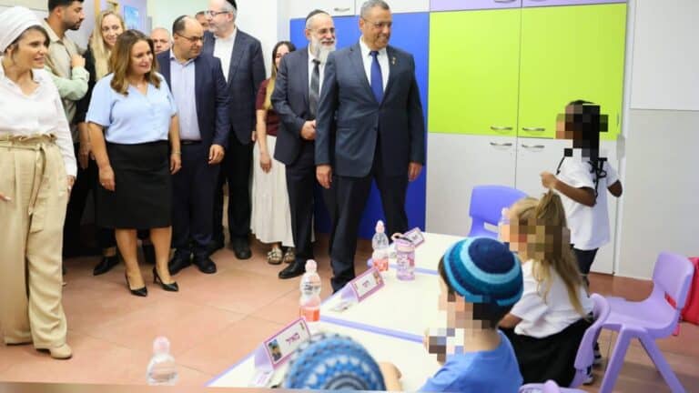 חנוכת כיתות חדשות לילדי תקשורת בבית ספר שלוה בירושלים